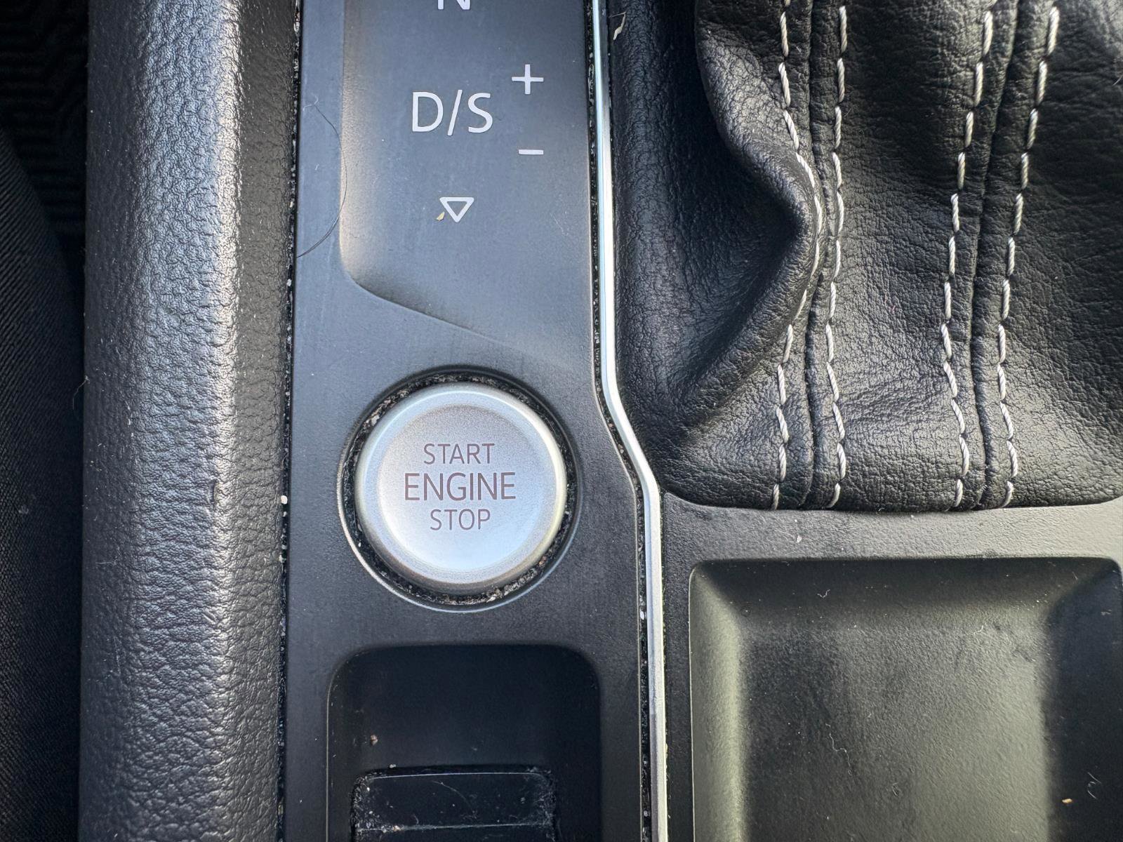 Used 2022 Volkswagen Atlas SE image 29