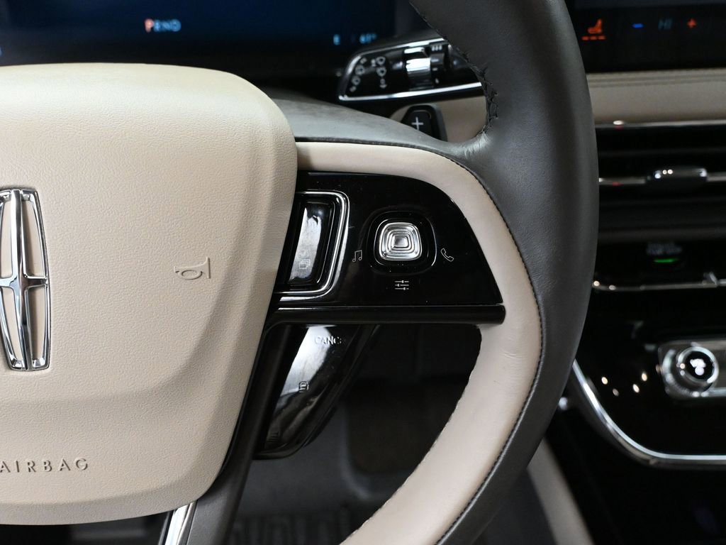 Used 2024 Lincoln Corsair Reserve w/ Towing Package image 29