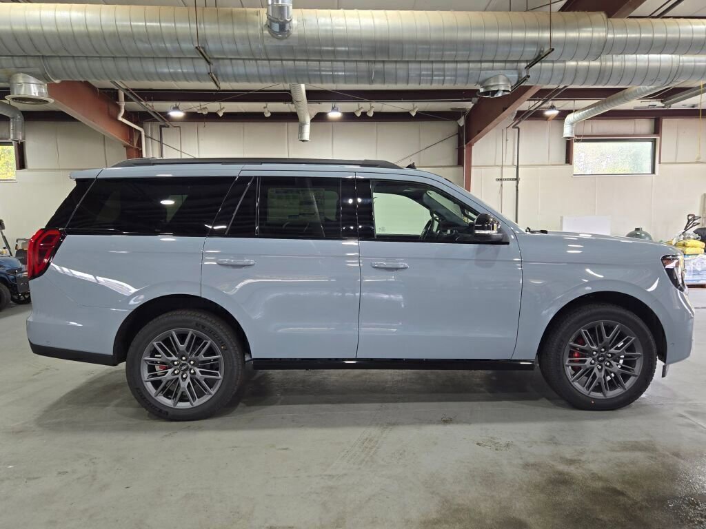 New 2025 Ford Expedition Platinum w/ Stealth Performance Package image 6
