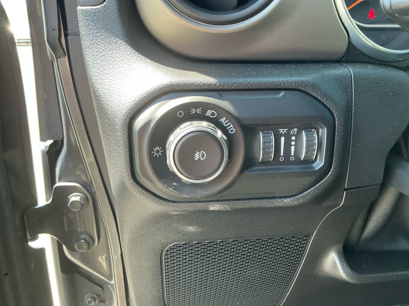 Used 2021 Jeep Wrangler Unlimited Sport AWD/4WD image 20