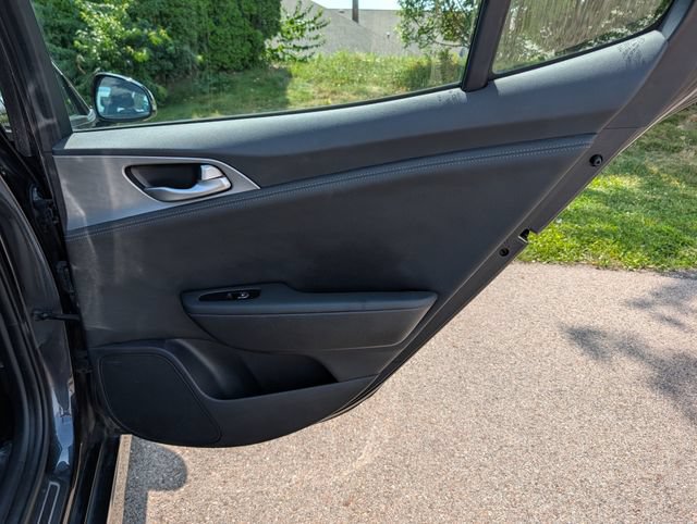 Used 2019 Kia Stinger GT AWD/4WD image 34