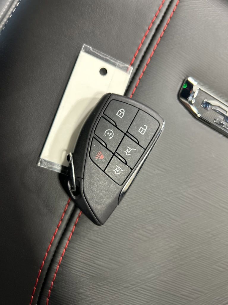 Used 2025 GMC Yukon AT4 Ultimate image 28