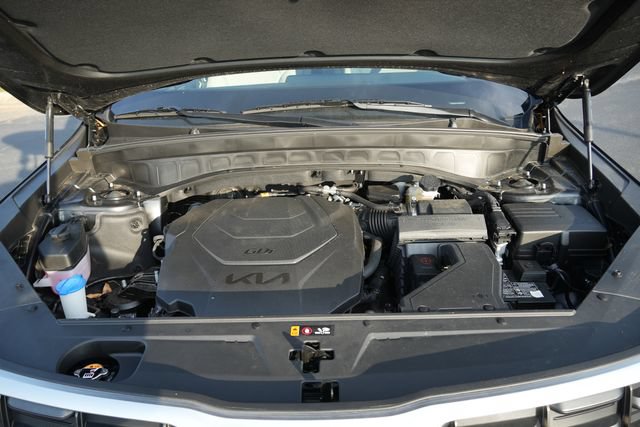 Used 2025 Kia Telluride S FWD image 14