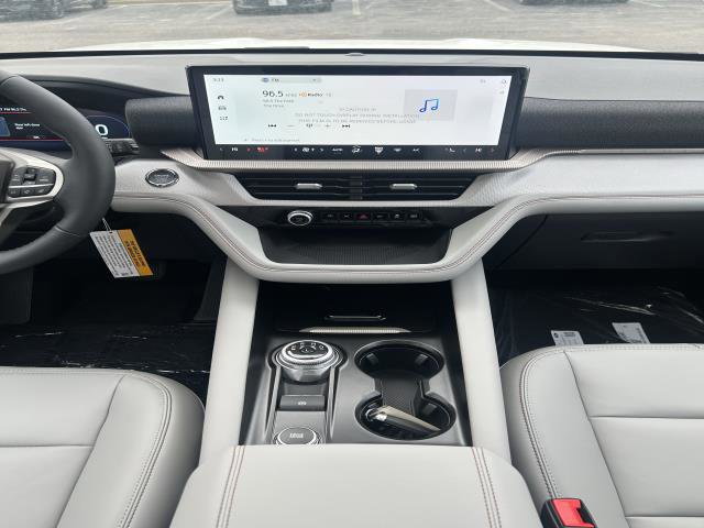 New 2025 Ford Explorer Active w/ Active Comfort Package image 20