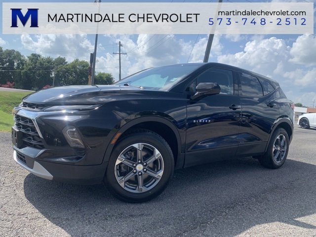 Used 2023 Chevrolet Blazer LT image 1