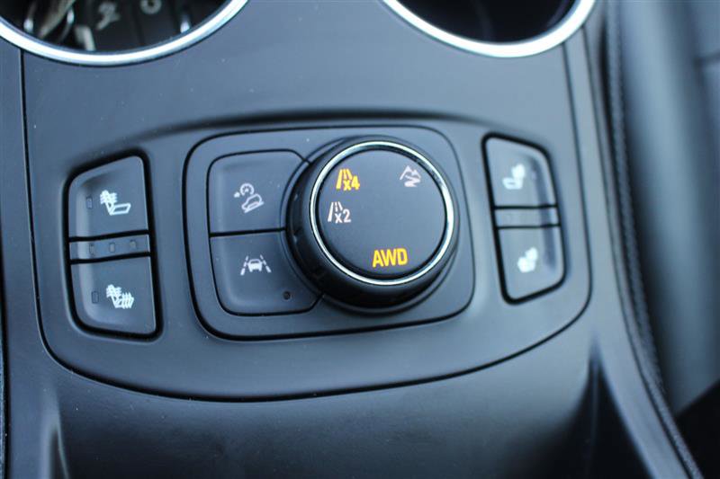 Used 2024 GMC Terrain SLT image 20