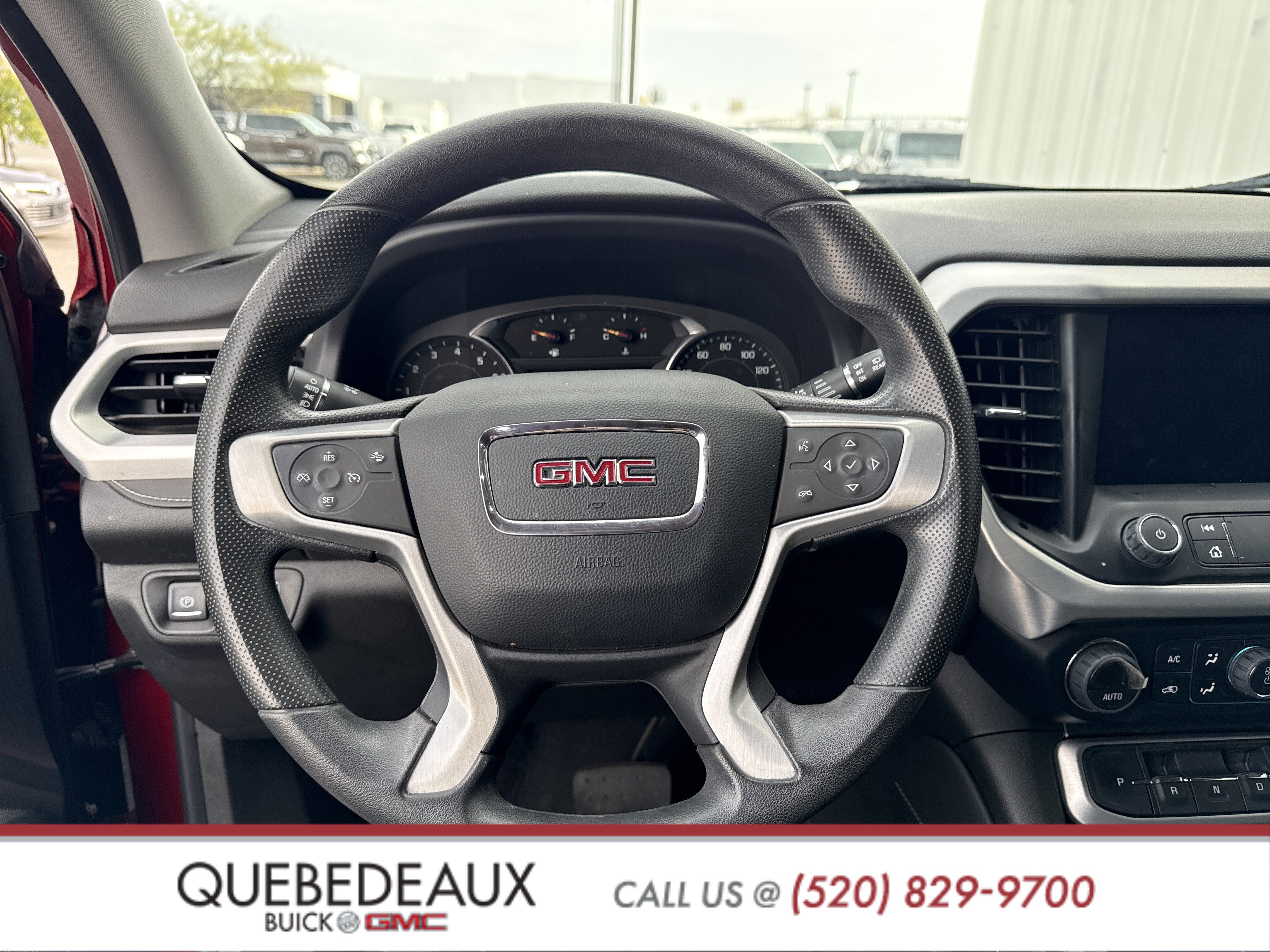 Used 2023 GMC Acadia SLE image 6