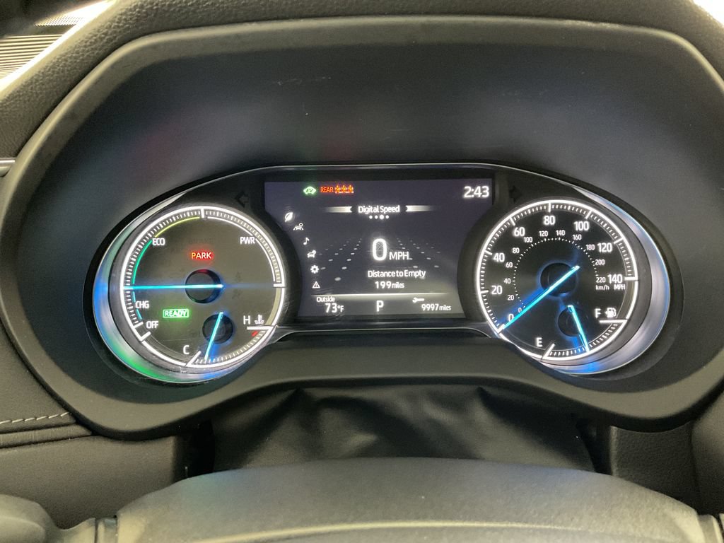 Used 2024 Toyota Venza LE AWD/4WD image 26