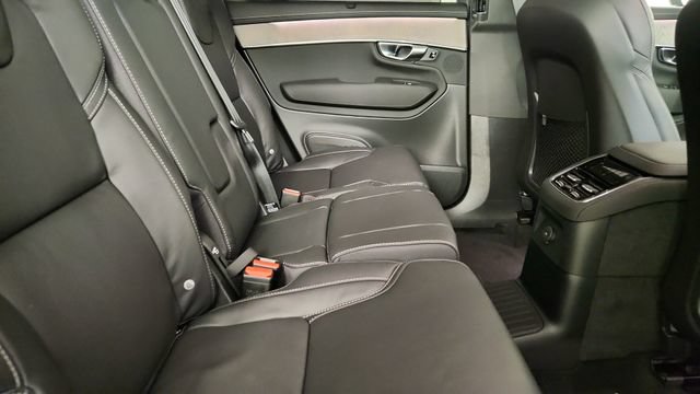 New 2026 Volvo XC90 T8 Ultra w/ Protection Package AWD/4WD image 36
