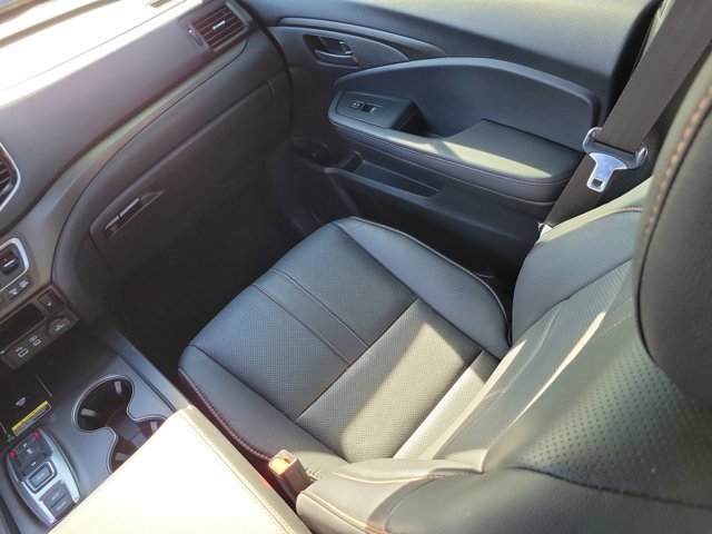 Certified 2024 Honda Passport TrailSport image 4