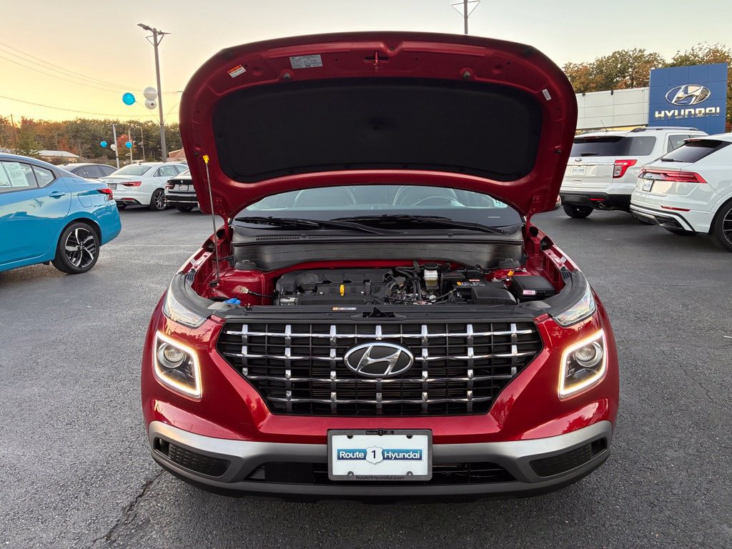 Certified 2024 Hyundai Venue Limited FWD image 10