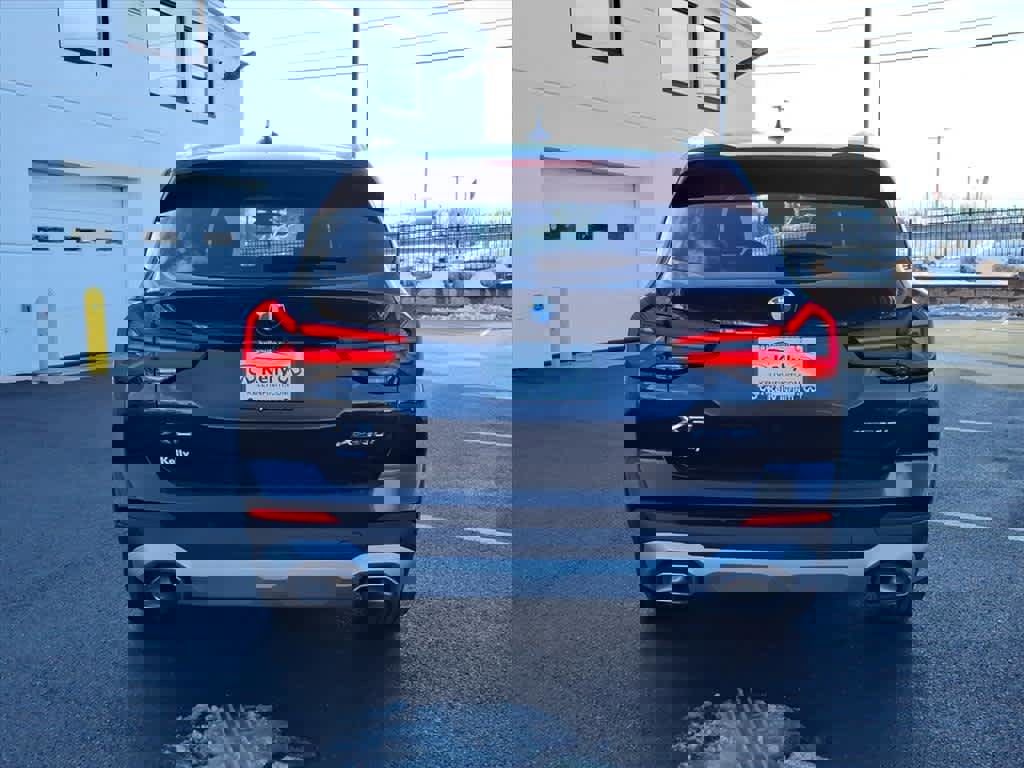 Used 2024 BMW X3 xDrive30i image 6