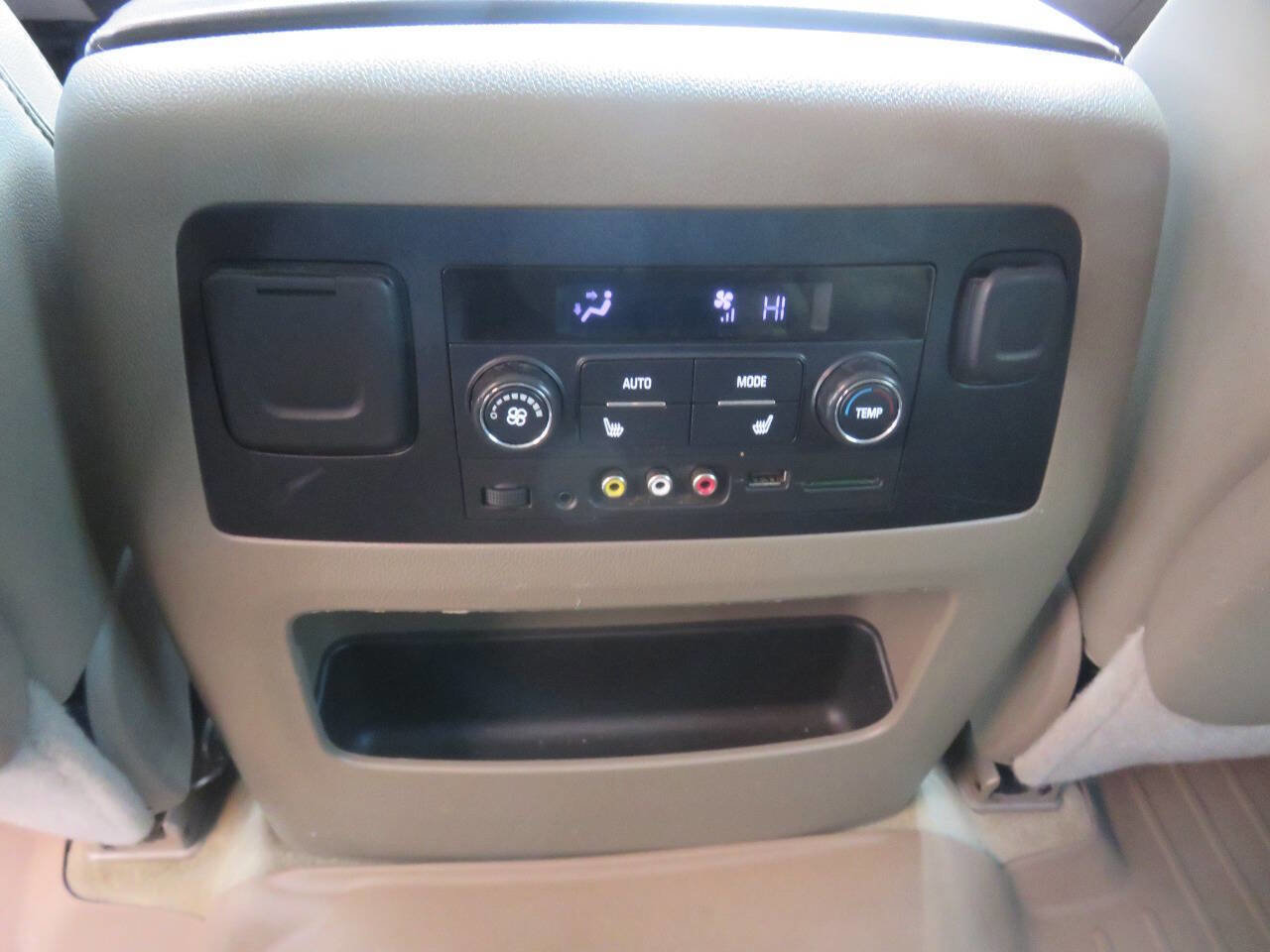 Used 2015 Chevrolet Tahoe LTZ image 24