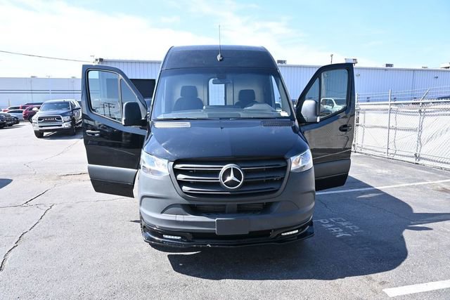 Used 2019 Mercedes-Benz Sprinter 2500 image 11