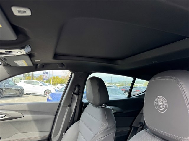 New 2025 Alfa Romeo Tonale w/ Premium Package image 15