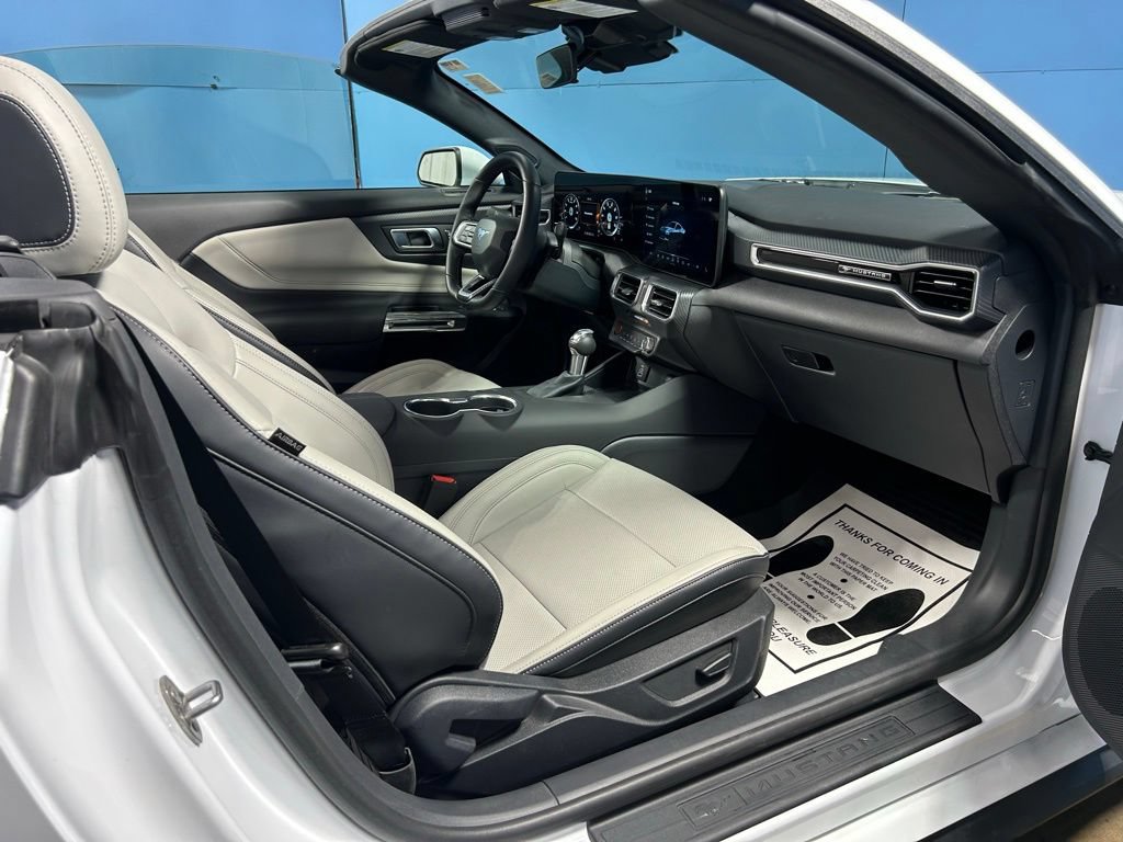 Used 2026 Ford Mustang Premium RWD image 41