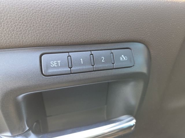 Used 2015 GMC Sierra 1500 SLT w/ SLT Preferred Package image 9