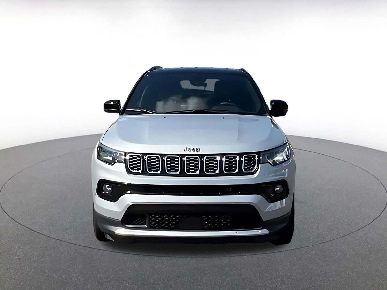 Used 2025 Jeep Compass Limited AWD/4WD image 3