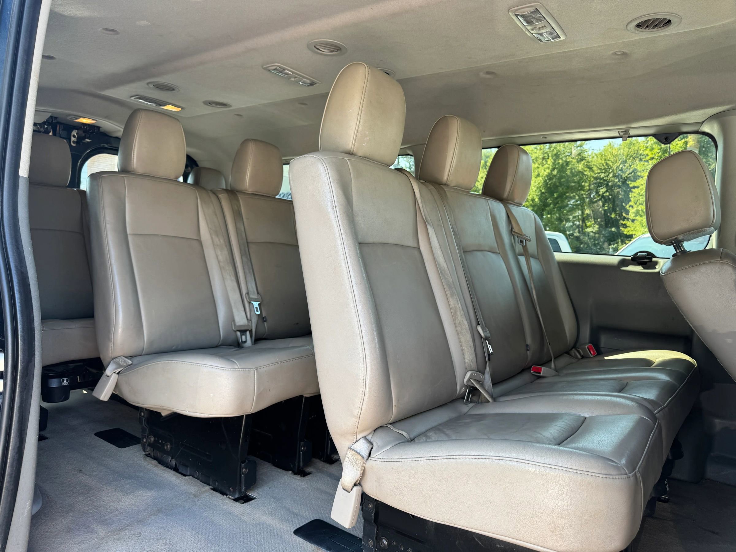 Used 2020 Nissan NV 3500 SL RWD image 14