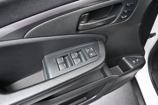 Used 2023 Honda Passport EX-L image 15