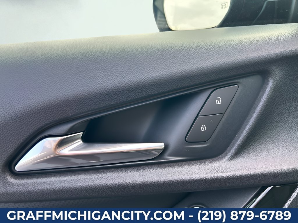 New 2027 Chevrolet Equinox RS FWD image 12