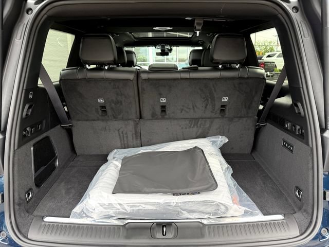 New 2026 Jeep Grand Wagoneer Summit AWD/4WD image 9