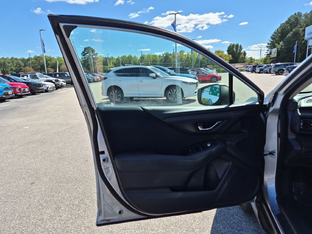 Used 2020 Subaru Outback Premium AWD/4WD image 13