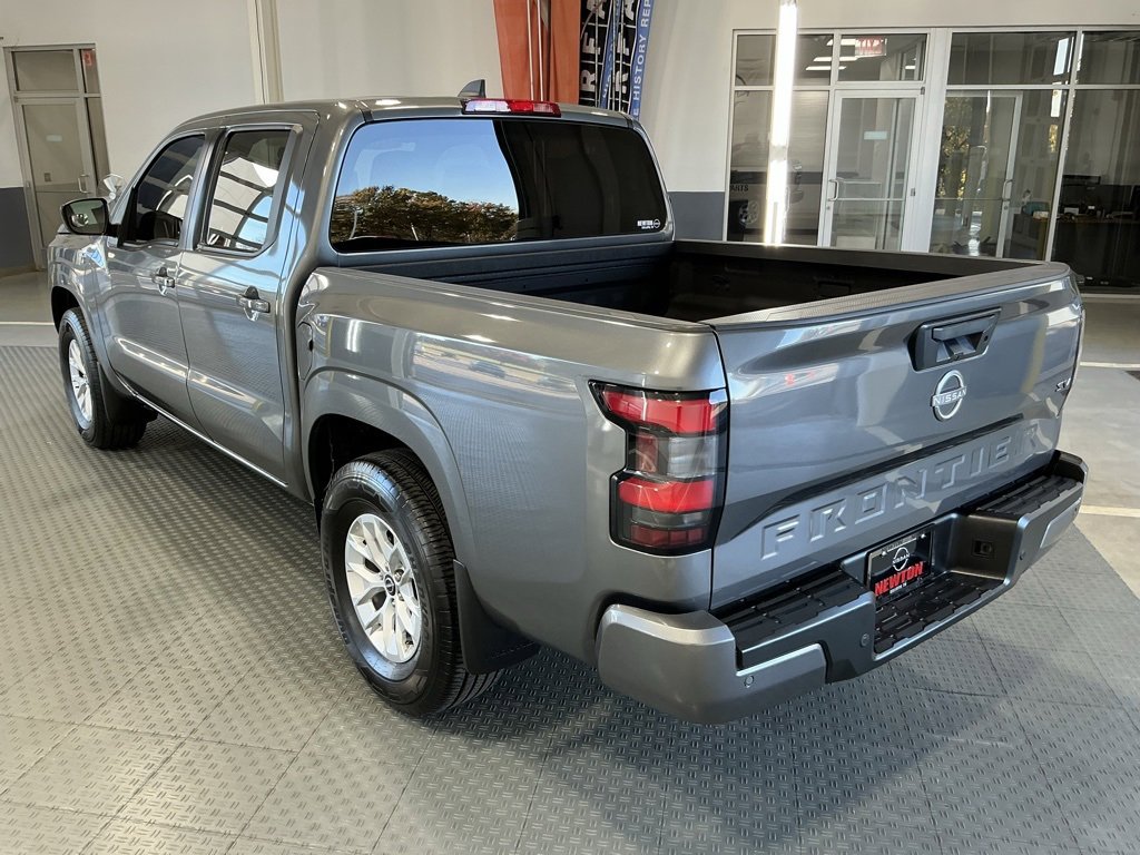 Used 2024 Nissan Frontier SV w/ Technology Package image 31
