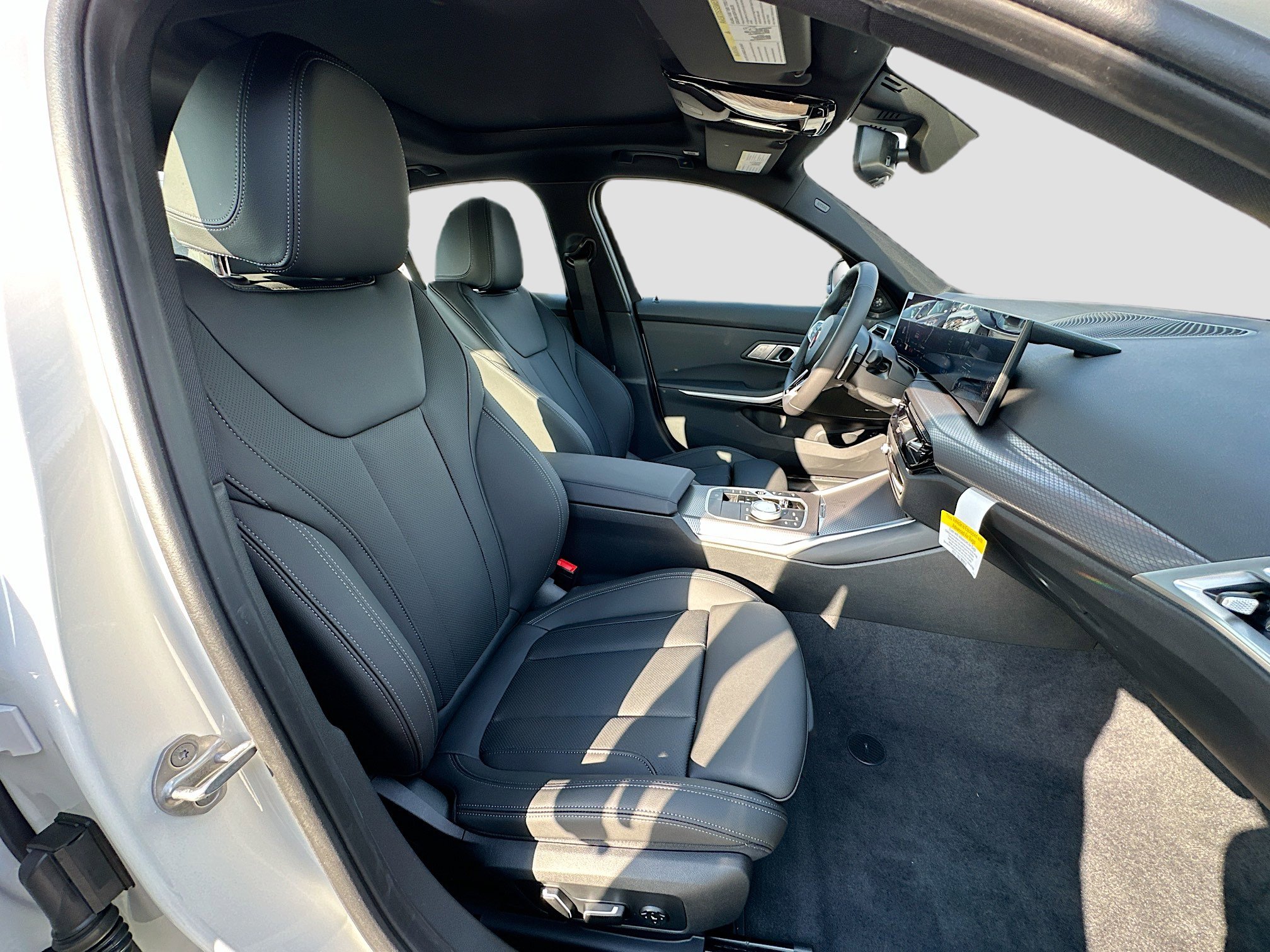 New 2026 BMW 330i Sedan w/ M Sport Package RWD image 23