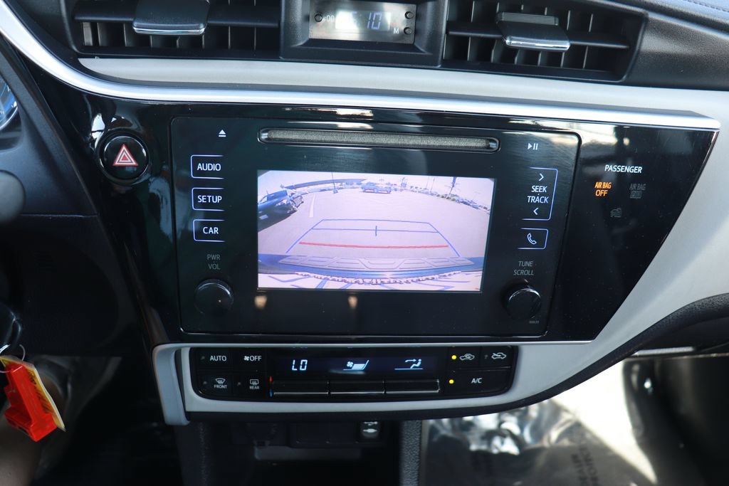 Used 2017 Toyota Corolla LE w/ Carpet Mat Package (TMS) FWD image 28