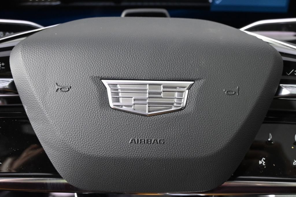 New 2026 Cadillac Lyriq Luxury w/ LPO, Floor Liner Package AWD/4WD image 34