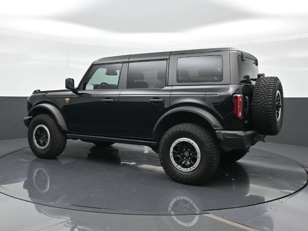 Used 2023 Ford Bronco Badlands w/ Sasquatch Package AWD/4WD image 2