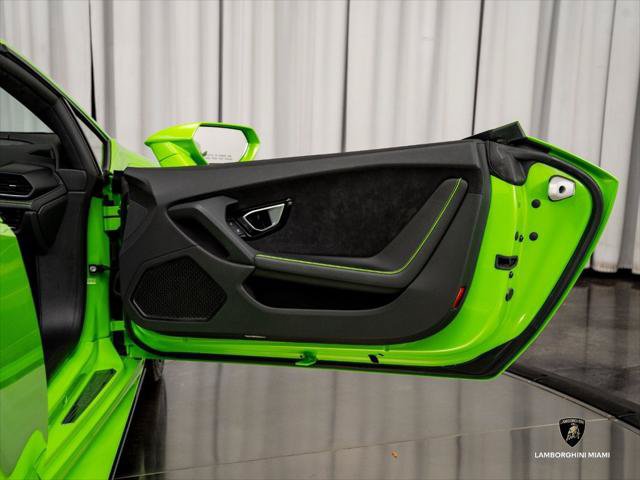 Used 2021 Lamborghini Huracan EVO RWD image 36