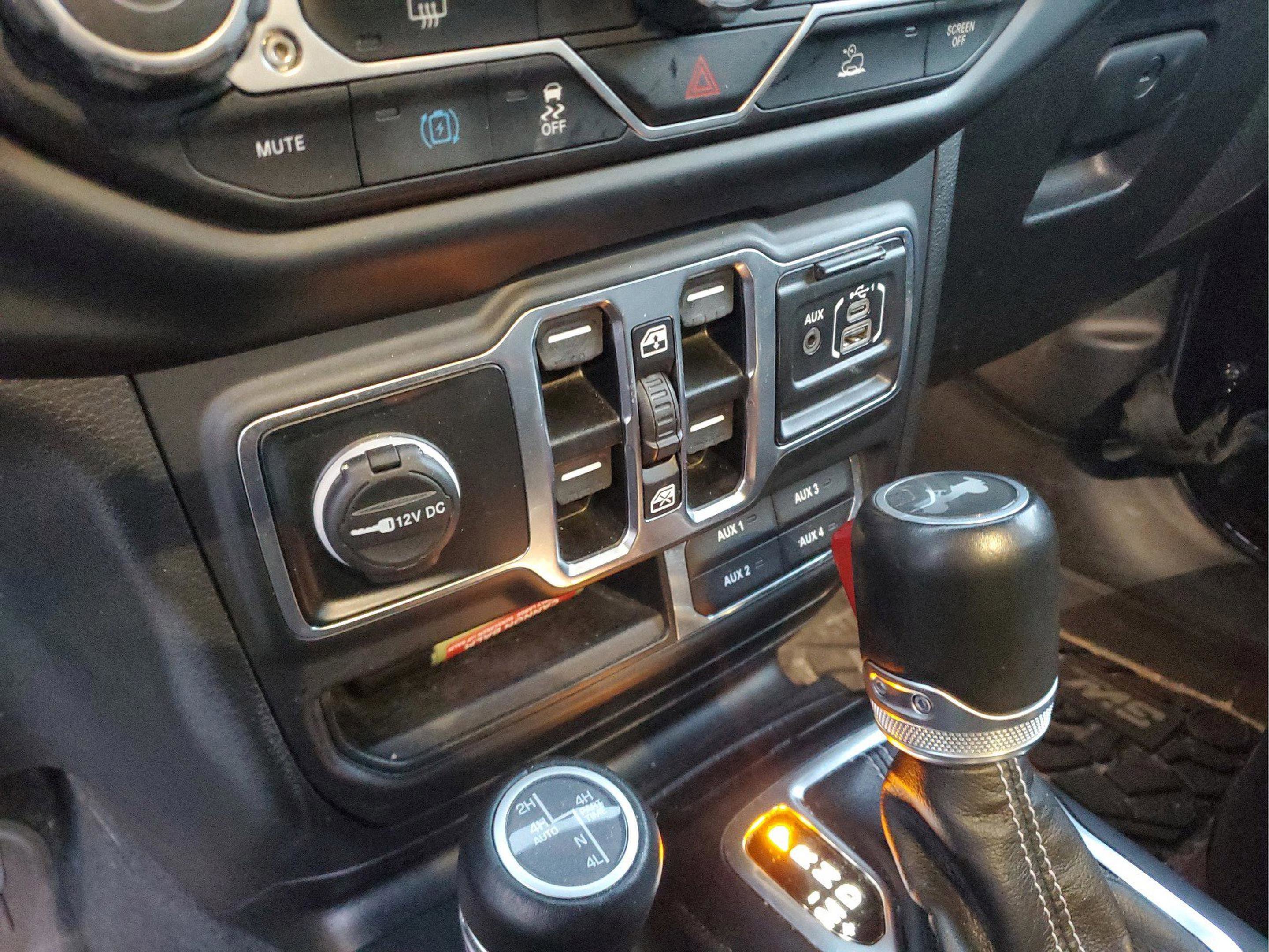 Certified 2023 Jeep Wrangler Sahara image 21