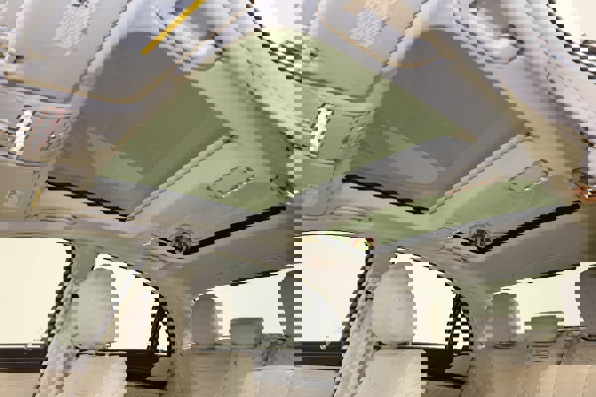 Used 2020 Mercedes-Benz S 560 4MATIC Sedan image 13