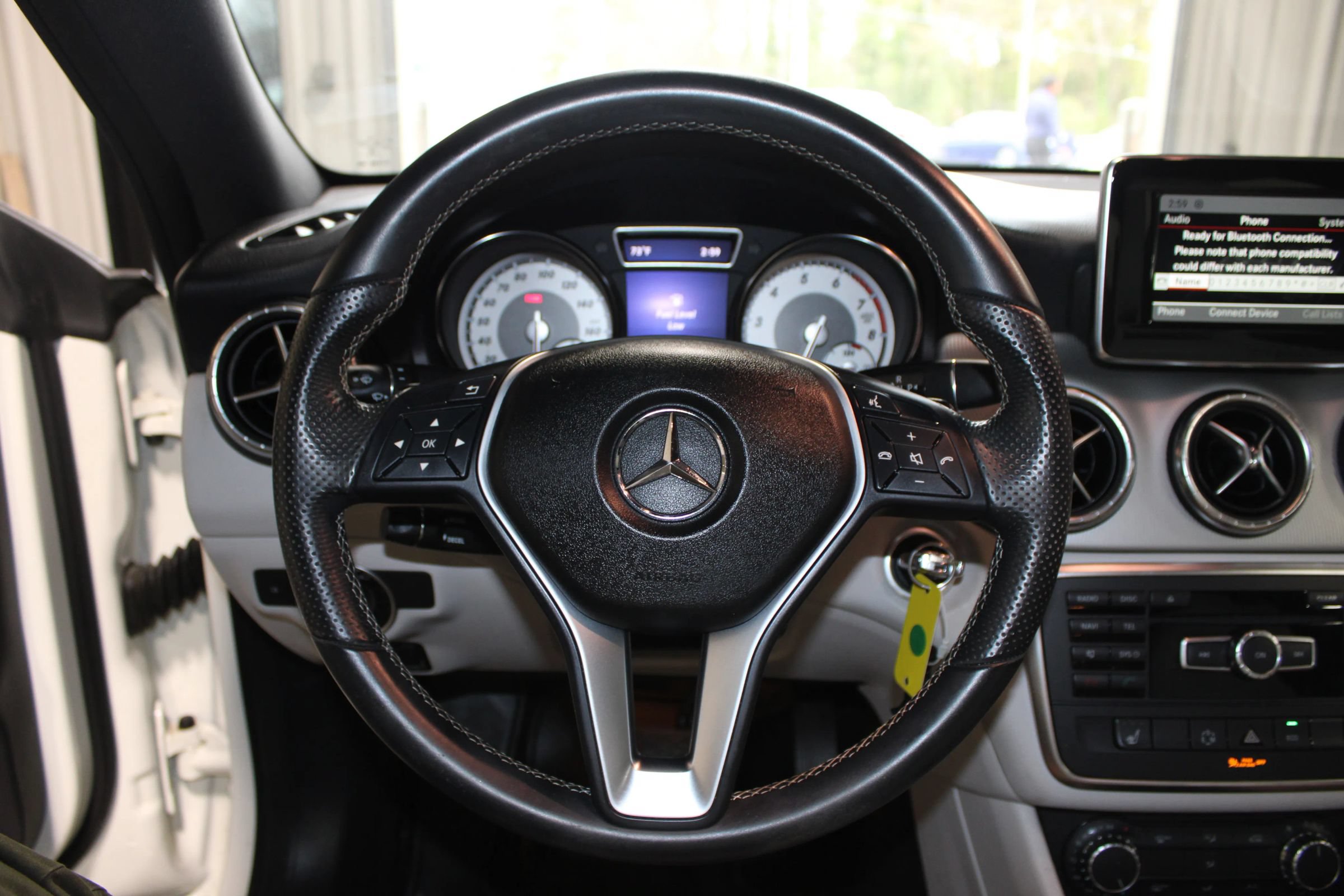 Used 2014 Mercedes-Benz CLA 250 image 11