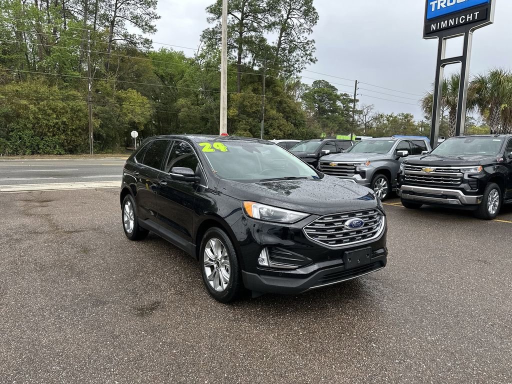 Used 2024 Ford Edge Titanium image 10