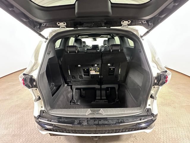 Certified 2023 Toyota Sienna XSE w/ XSE Plus Package AWD/4WD image 14
