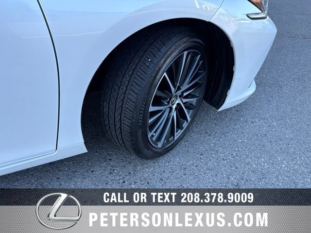 Used 2023 Lexus ES 250 w/ Premium Package AWD/4WD image 11