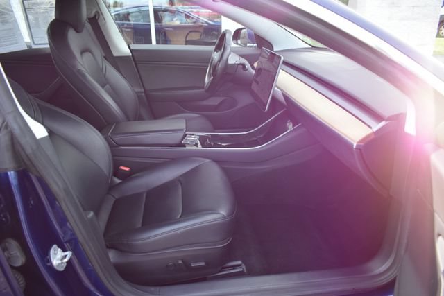 Used 2018 Tesla Model 3 Long Range RWD image 33