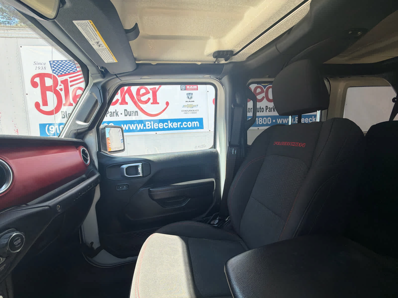 Used 2020 Jeep Wrangler Unlimited Rubicon AWD/4WD image 30