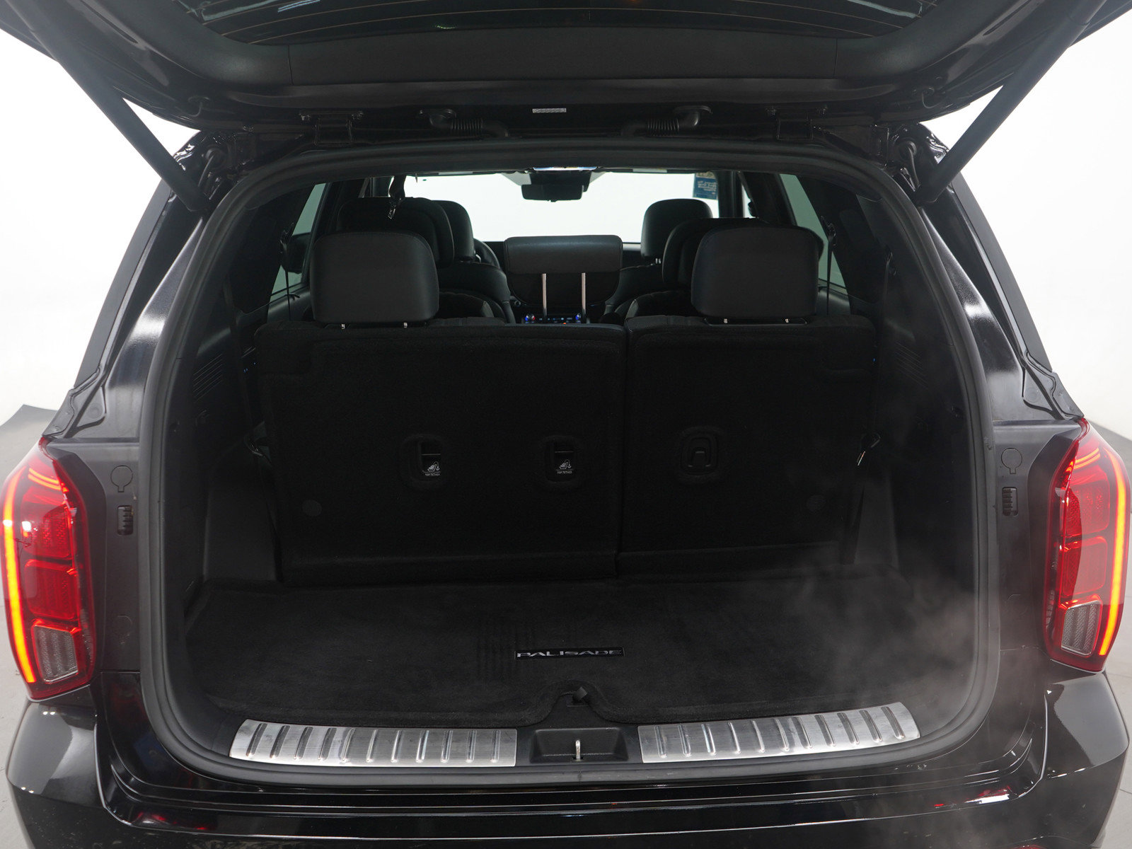 Used 2025 Hyundai Palisade Calligraphy image 15