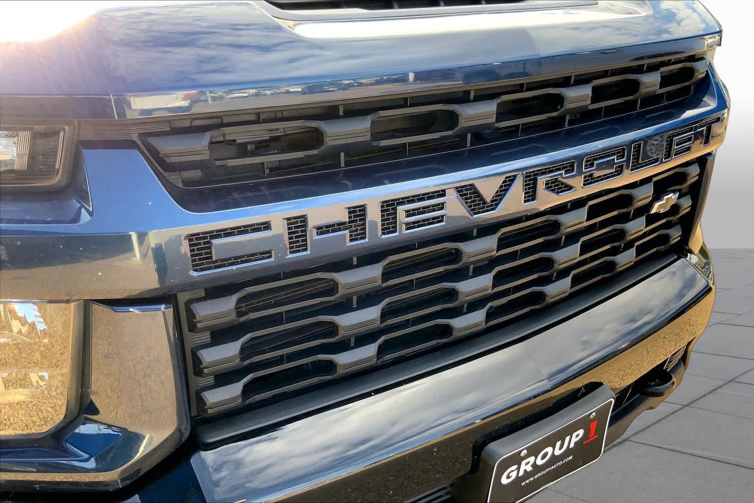 Used 2021 Chevrolet Silverado 2500 Custom w/ Custom Value Package AWD/4WD image 30