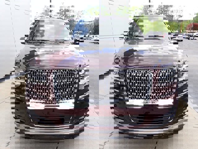 New 2024 Lincoln Navigator L Reserve image 9