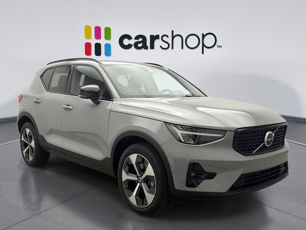 Used 2025 Volvo XC40 B5 Plus AWD/4WD image 5