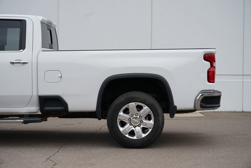 Used 2022 Chevrolet Silverado 3500 LTZ image 12
