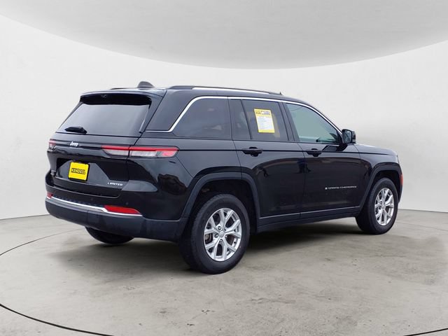 Used 2023 Jeep Grand Cherokee Limited w/ Luxury Tech Group II AWD/4WD image 5