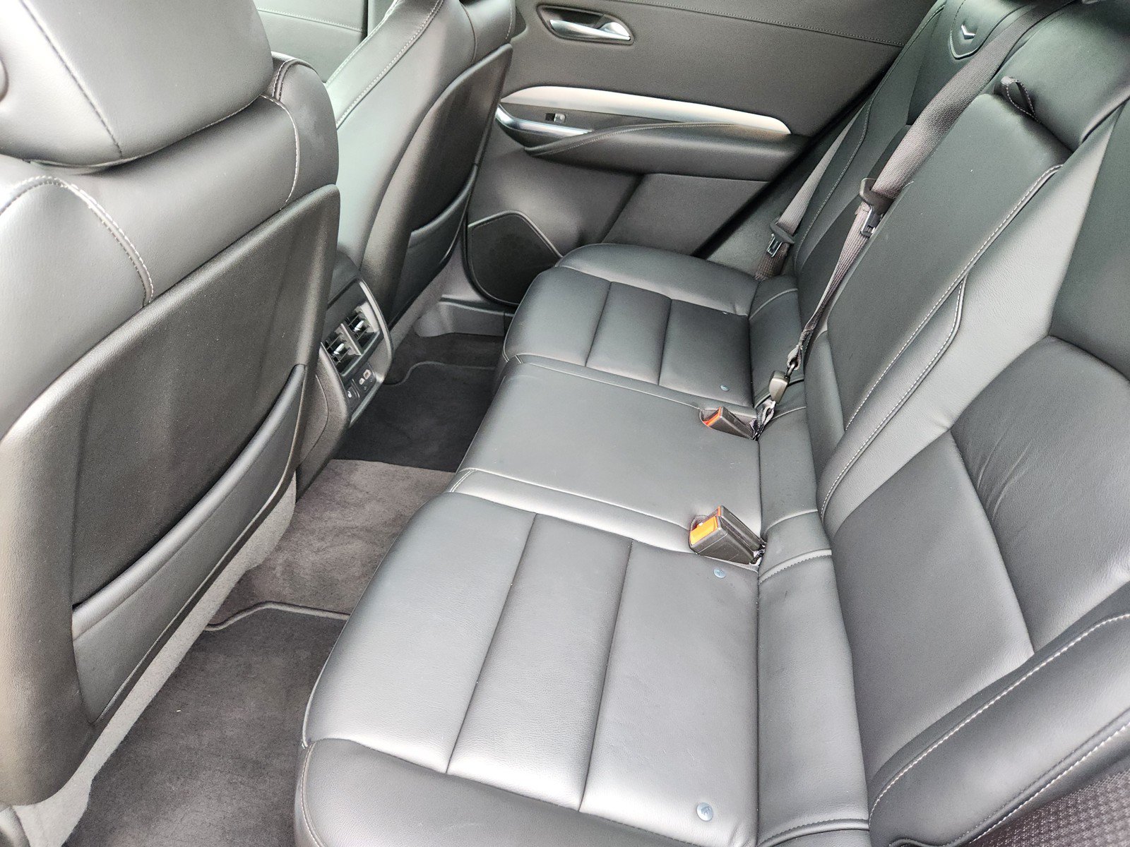 Certified 2023 Cadillac XT4 Premium Luxury w/ Enhanced Visibility Package FWD image 11