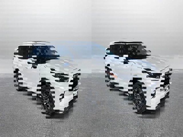 Used 2023 Toyota Highlander XLE image 5