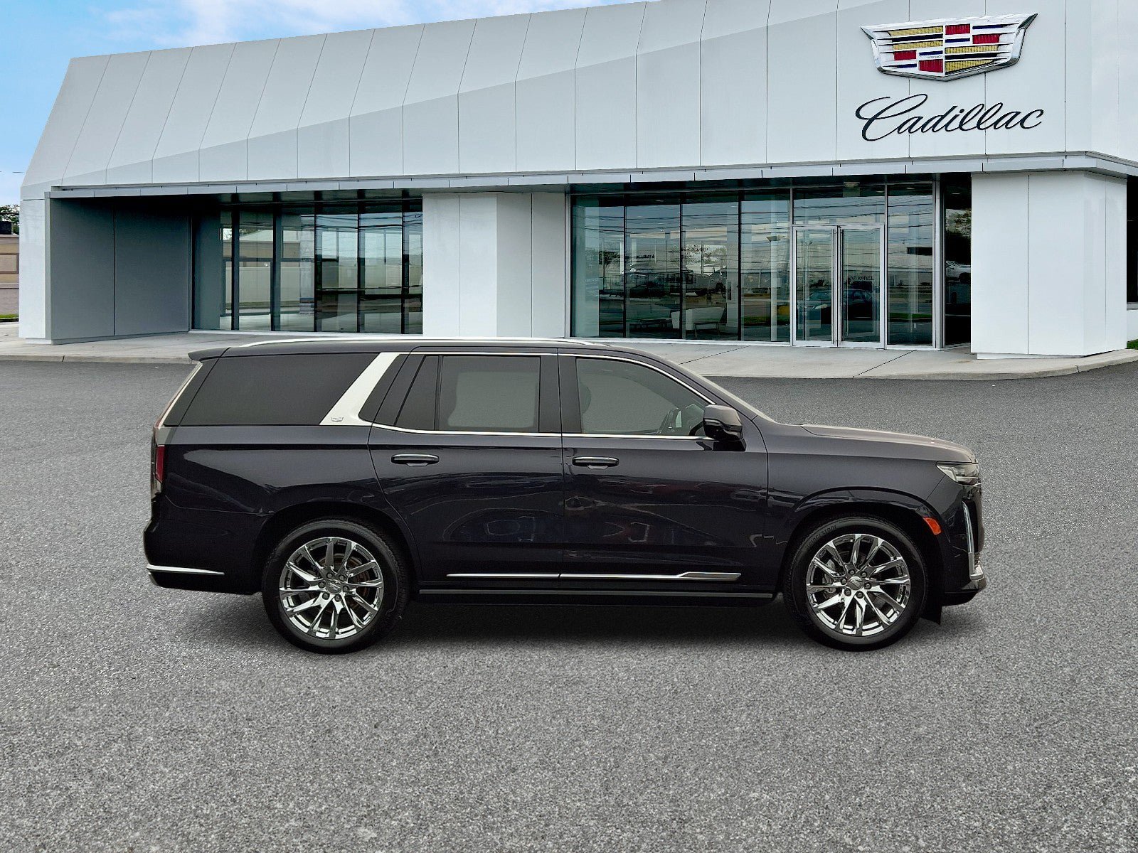 Certified 2022 Cadillac Escalade Premium Luxury Platinum w/ Heavy-Duty Trailer Package AWD/4WD image 6